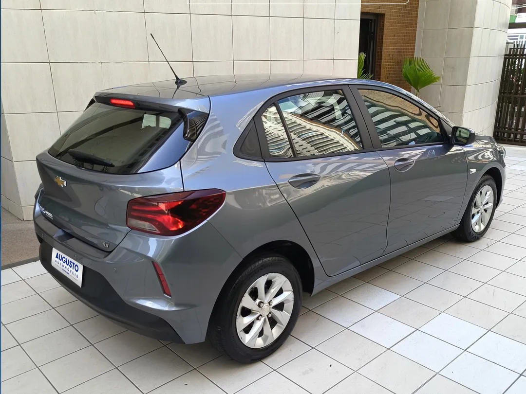 Chevrolet Onix 2023, foto 3 de 6