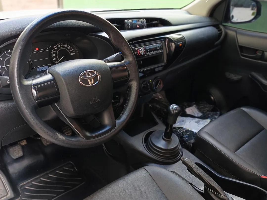 Toyota Hilux 2024, foto 4 de 5